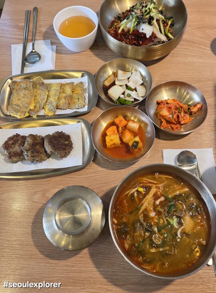 Korean rice and soup bowls