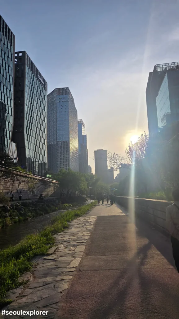 Sunset view of Cheonggyecheon Stream walking path
